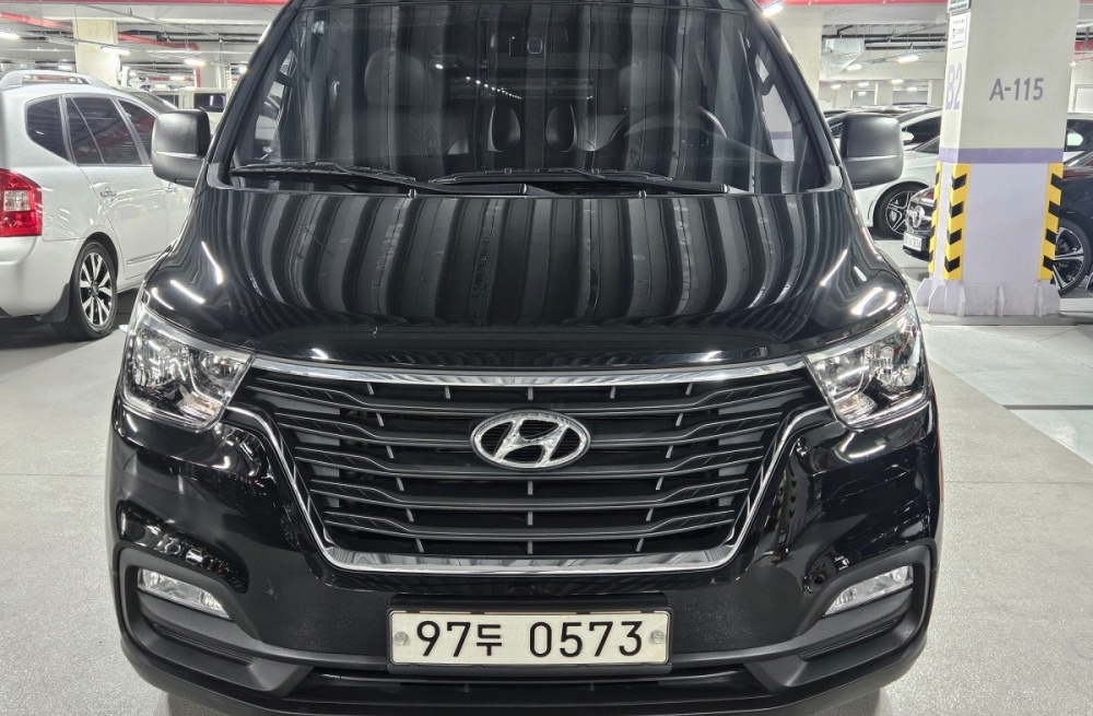 Hyundai The New Grand Starex