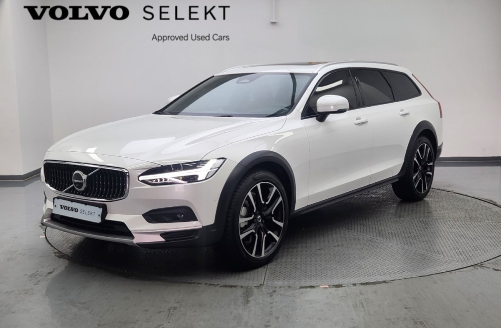 Volvo V90 Cross Country