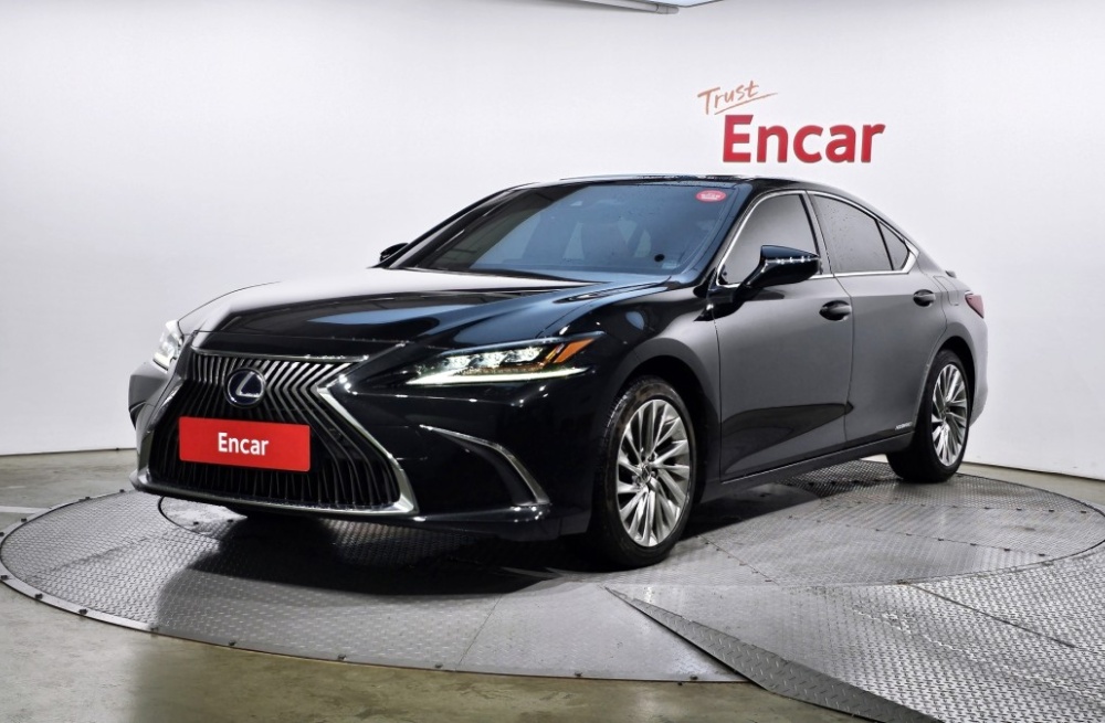 Lexus ES300h 7th generation