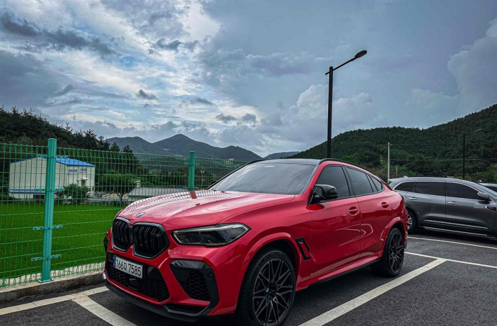 BMW X6M (G06)