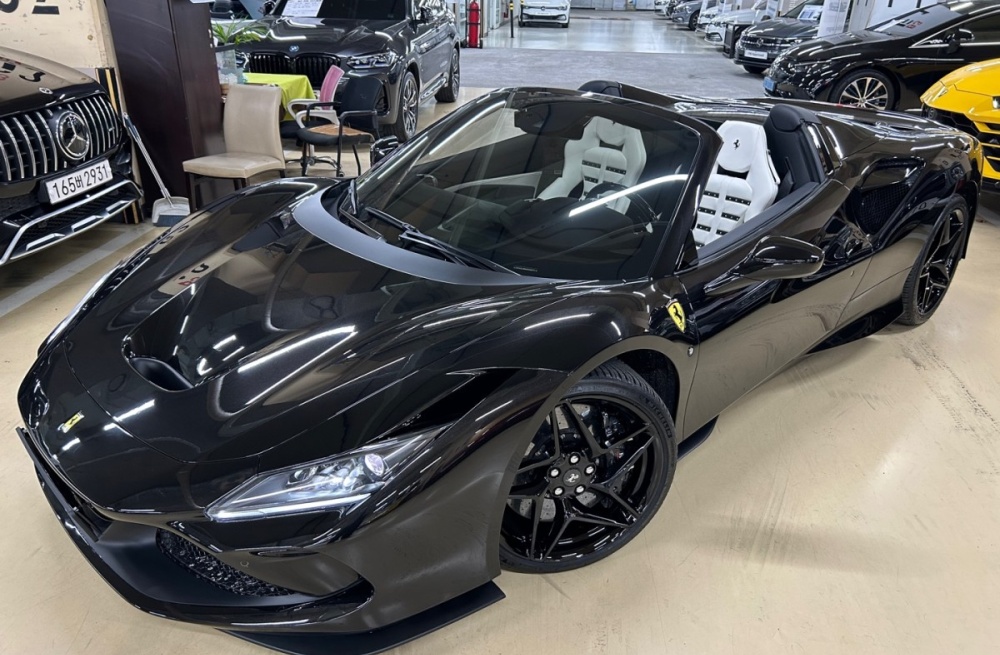 Ferrari F8 Spider