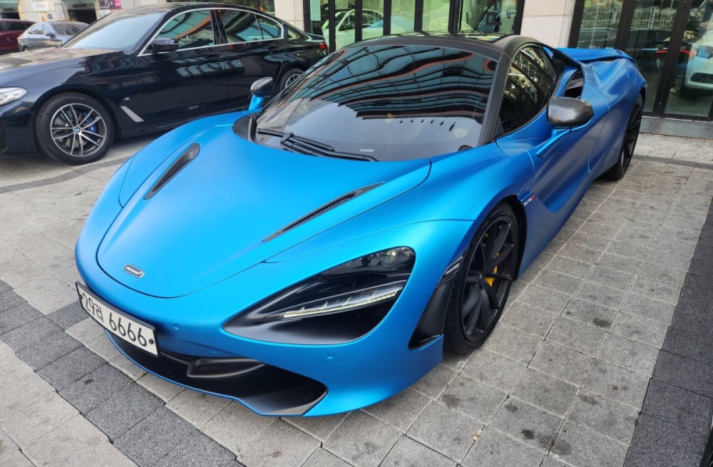 McLaren 720S