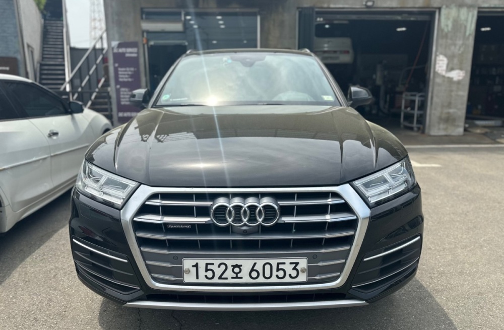 Audi Q5 (FY)