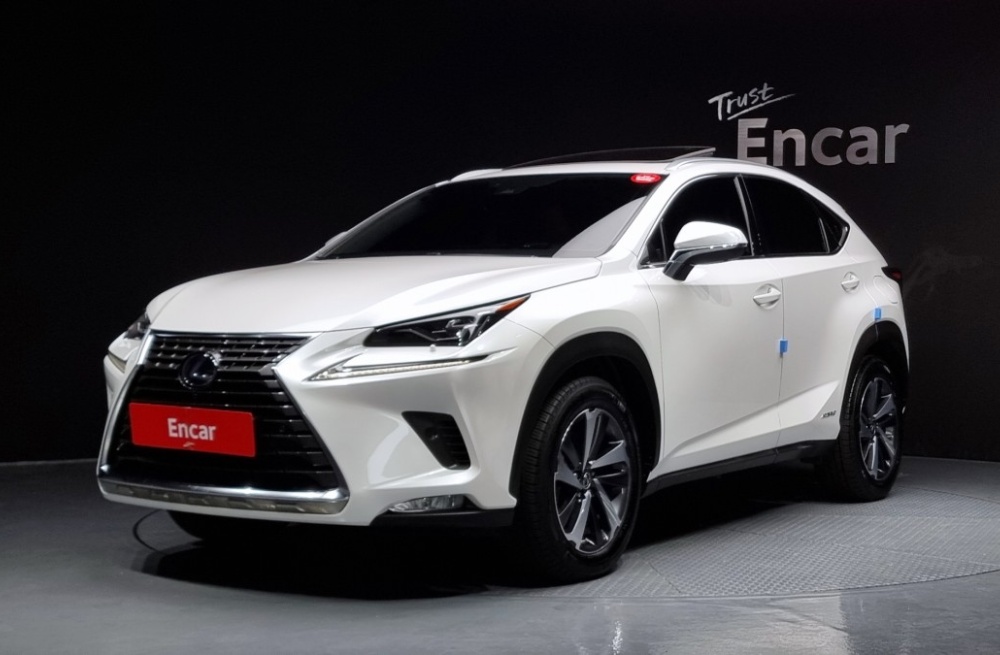 Lexus NX300h