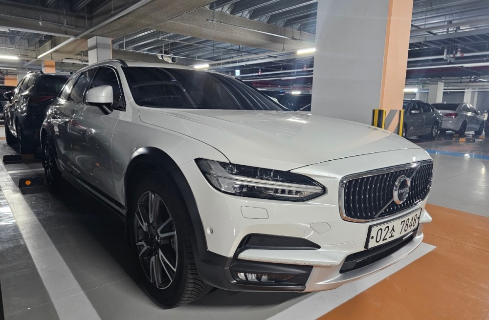 Volvo V90 Cross Country