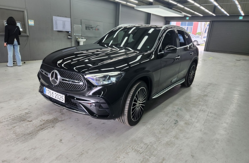 Mercedes-Benz GLC-Class X254