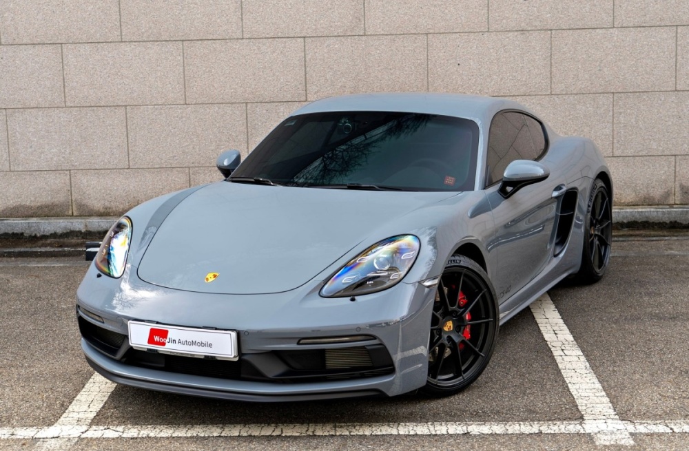 Porsche 718 Cayman