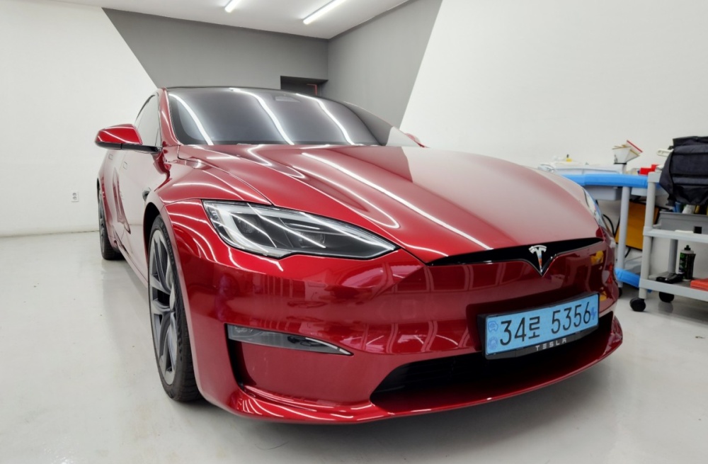 Tesla Model S