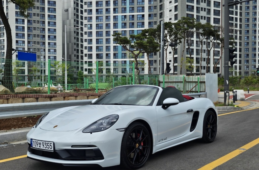 Porsche 718 boxster