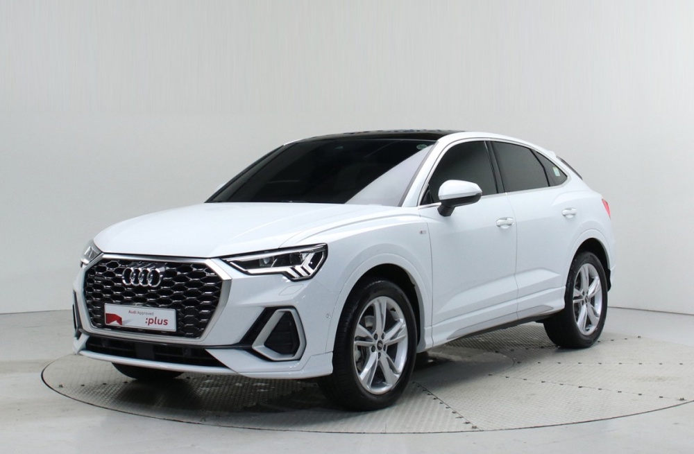 Audi Q3 (F3)