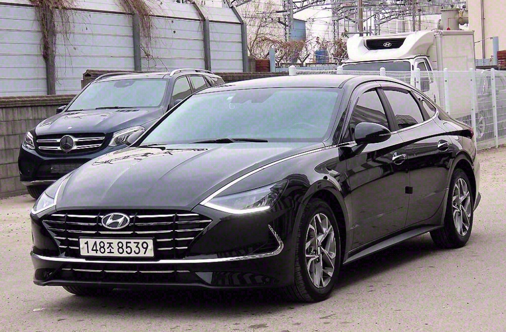 Hyundai Sonata (DN8)