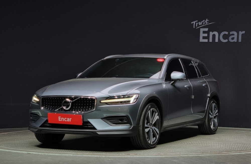 Volvo V60 Cross Country 2nd Generation