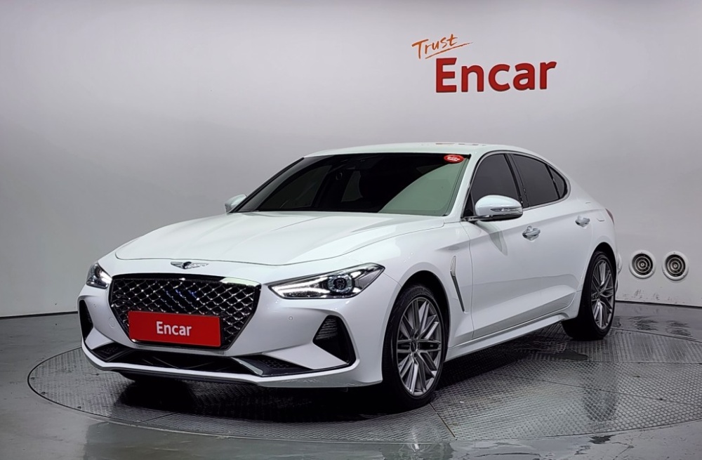 Генезис красноярск. Genesis g70 2019. Genesis g70 2022. Genesis g70 2016. Генезис 70 новый.