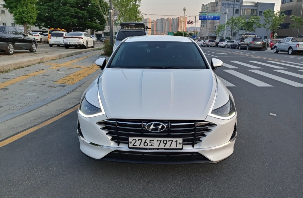 Hyundai Sonata (DN8)