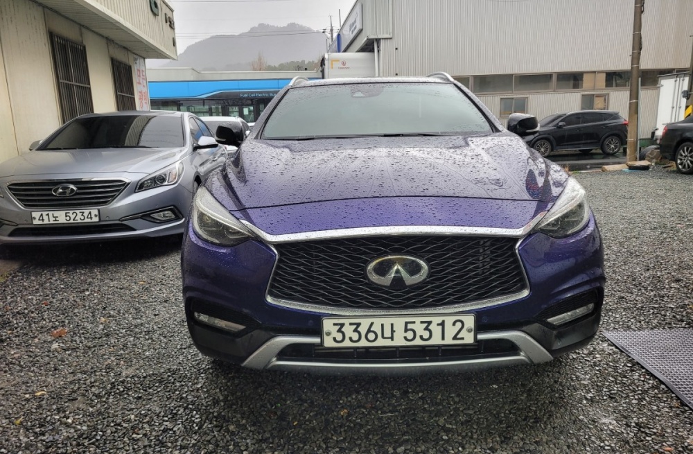 Infinity QX30