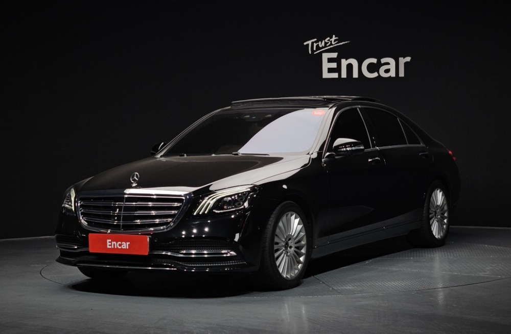 Mercedes-Benz S-Class W222