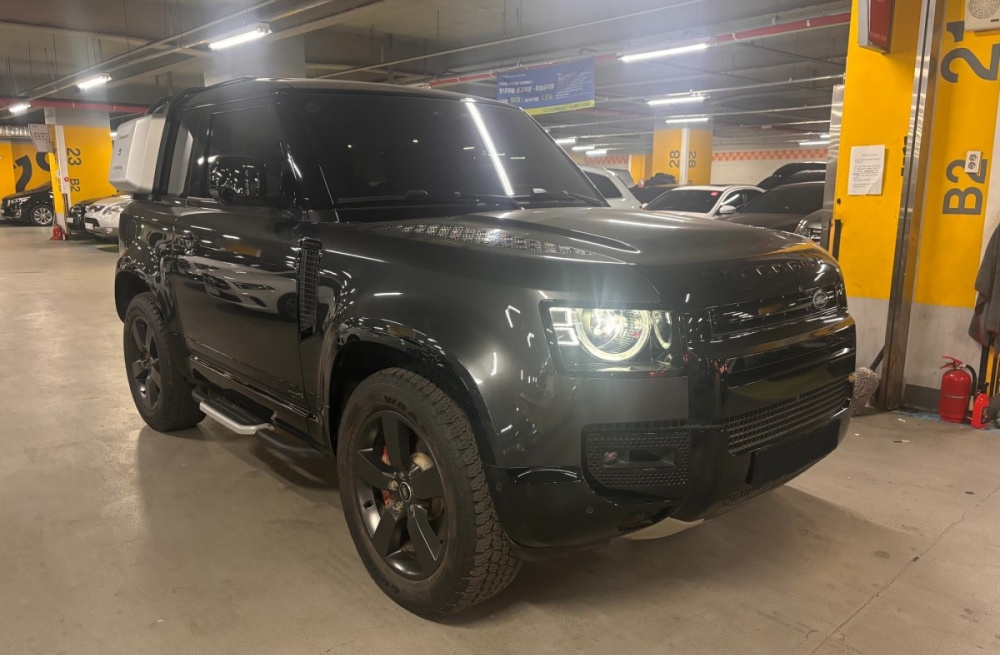 Land rover Defender (L663)