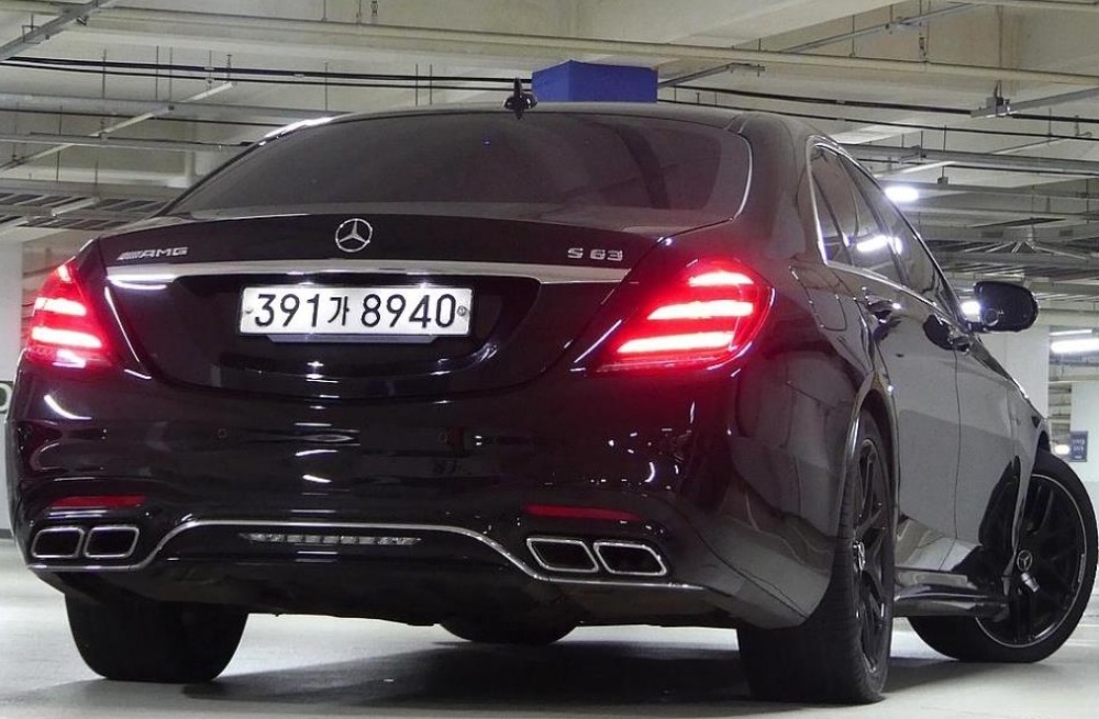 Mercedes-Benz S-Class W222