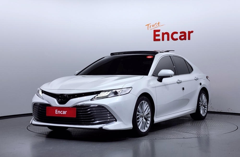 Toyota Camry (XV70)