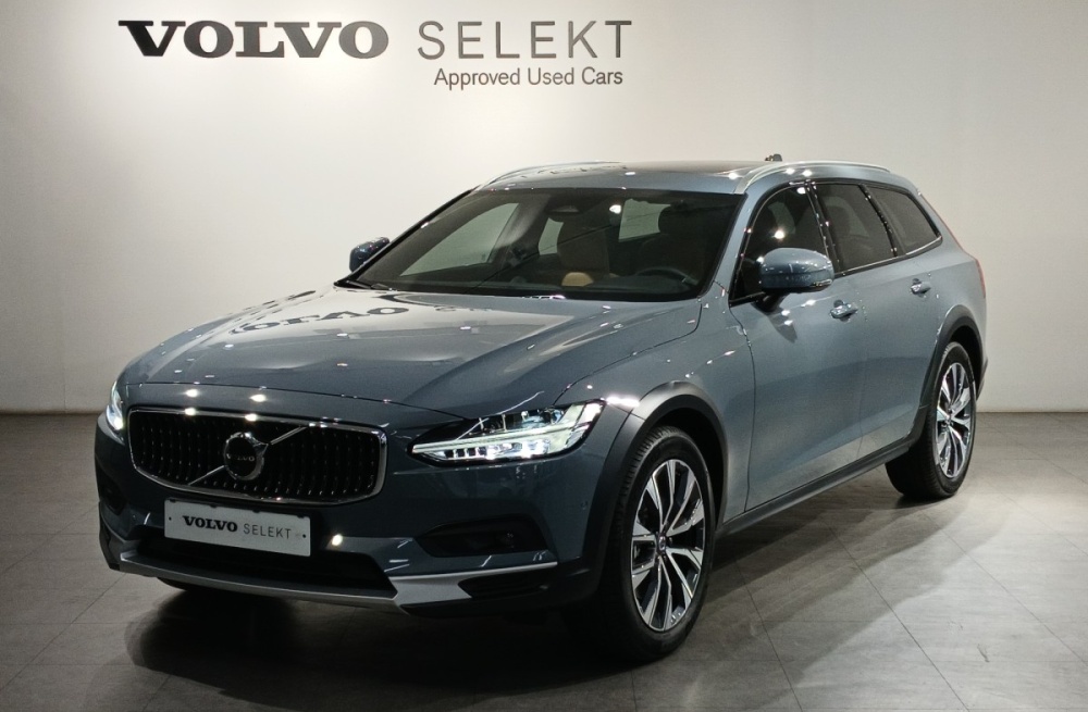 Volvo V90 Cross Country