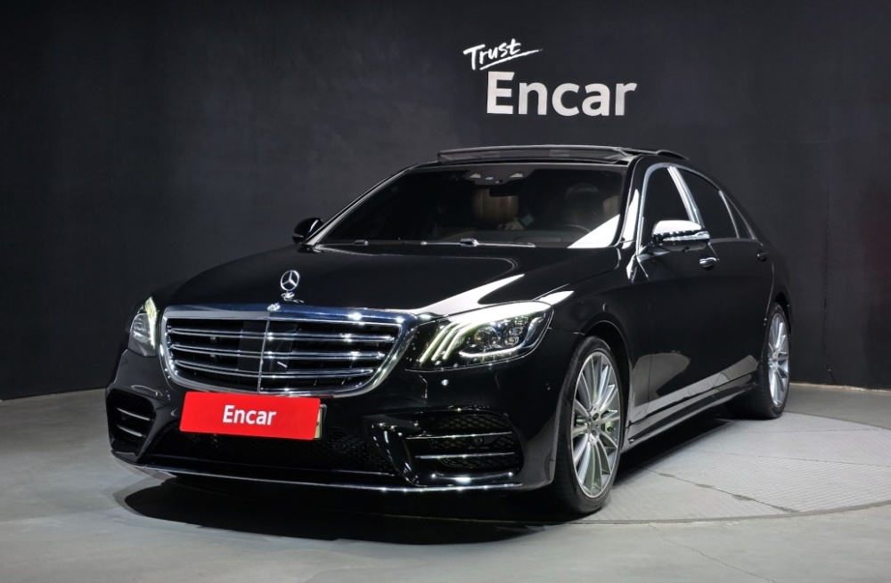 Mercedes-Benz S-Class W222