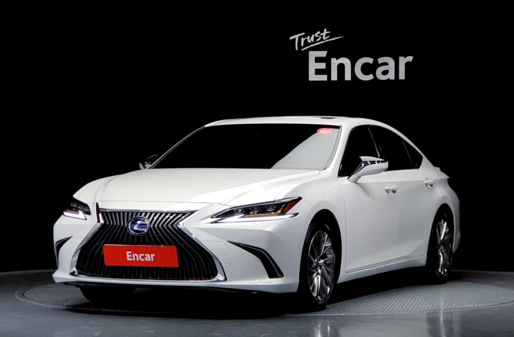Lexus ES300h 7th generation