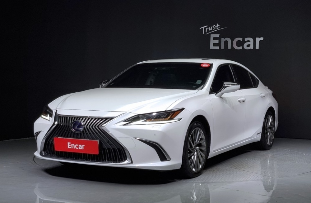 Lexus ES300h 7th generation