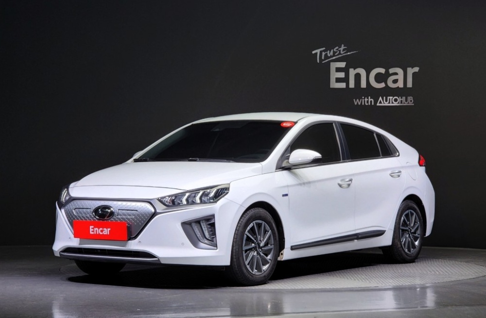 Hyundai The new Ioniq electric