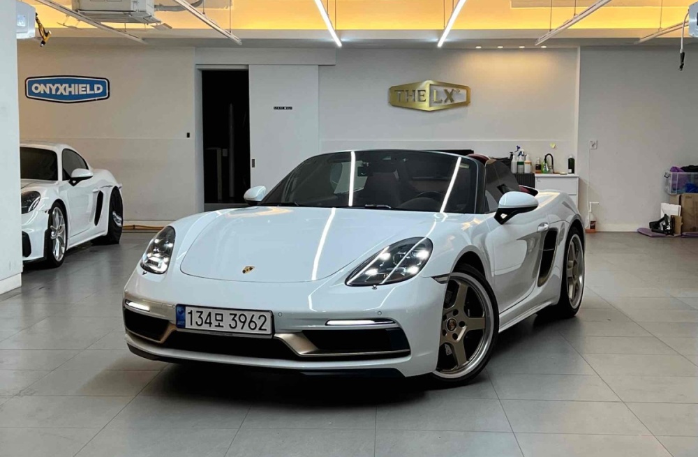 Porsche 718 boxster