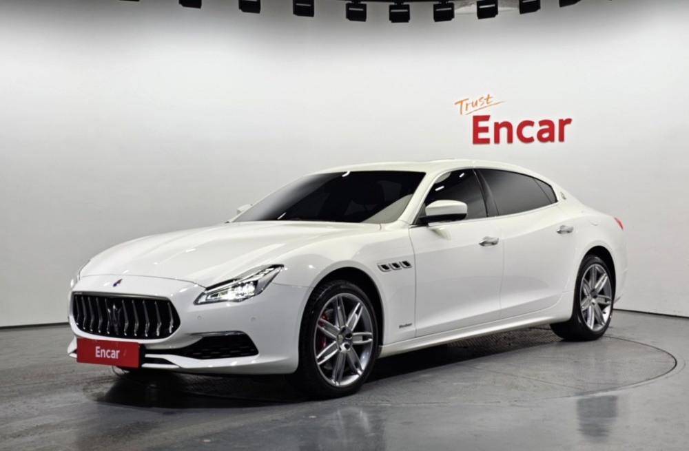 Maserati Quattroporte