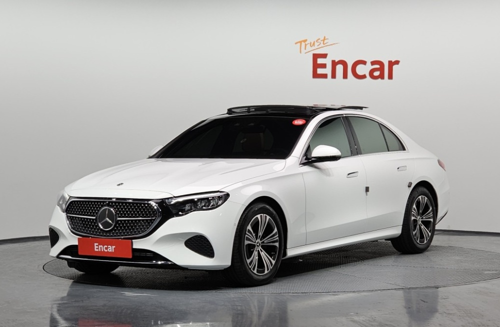 Mercedes-Benz E-Class W214