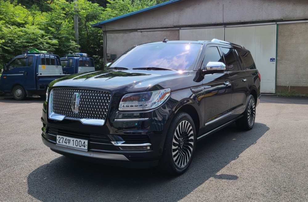 Lincoln navigator