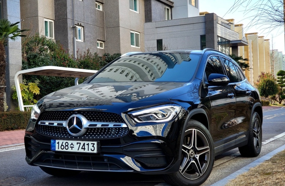 Mercedes-Benz GLA-Class H247