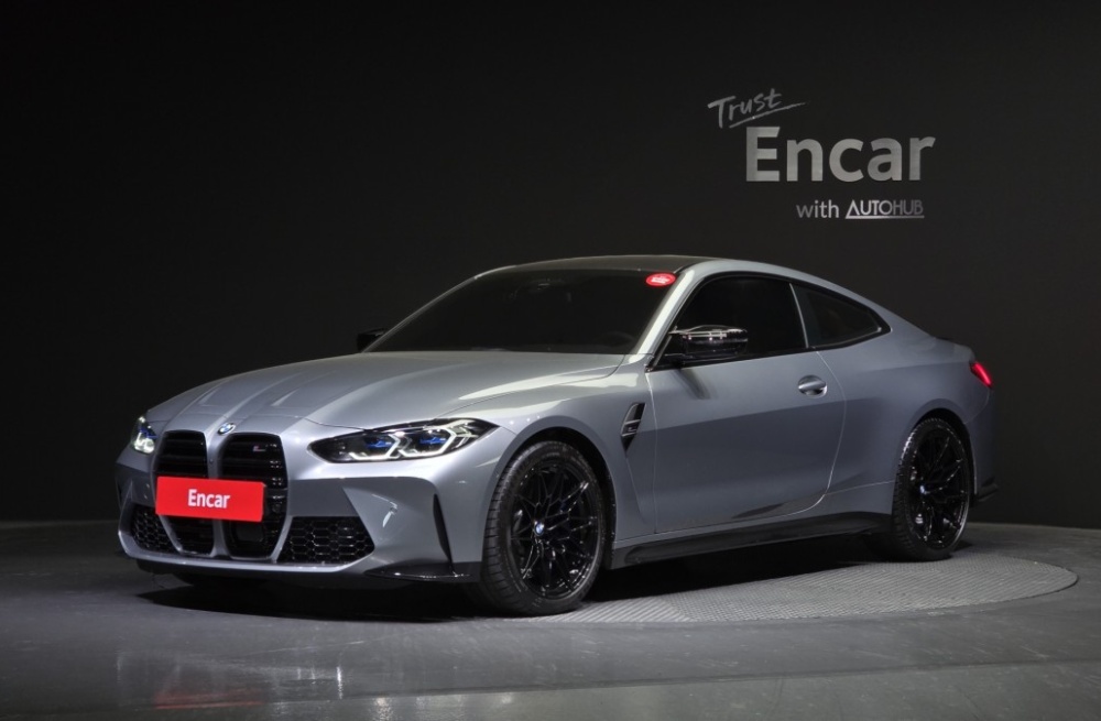 BMW M4 (G82)