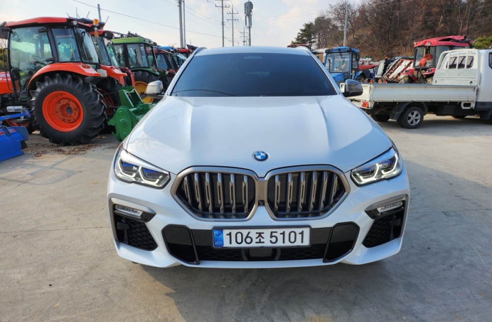 BMW X6 (G06)