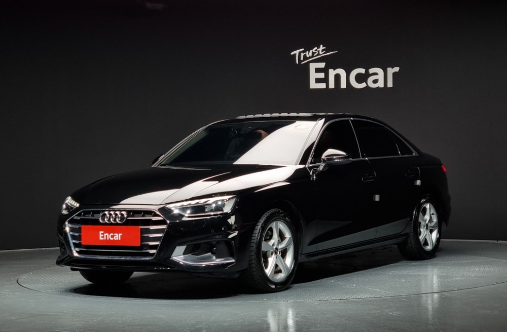 Audi A4 (B9)