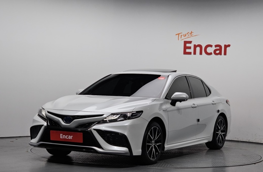 Toyota Camry (XV70)