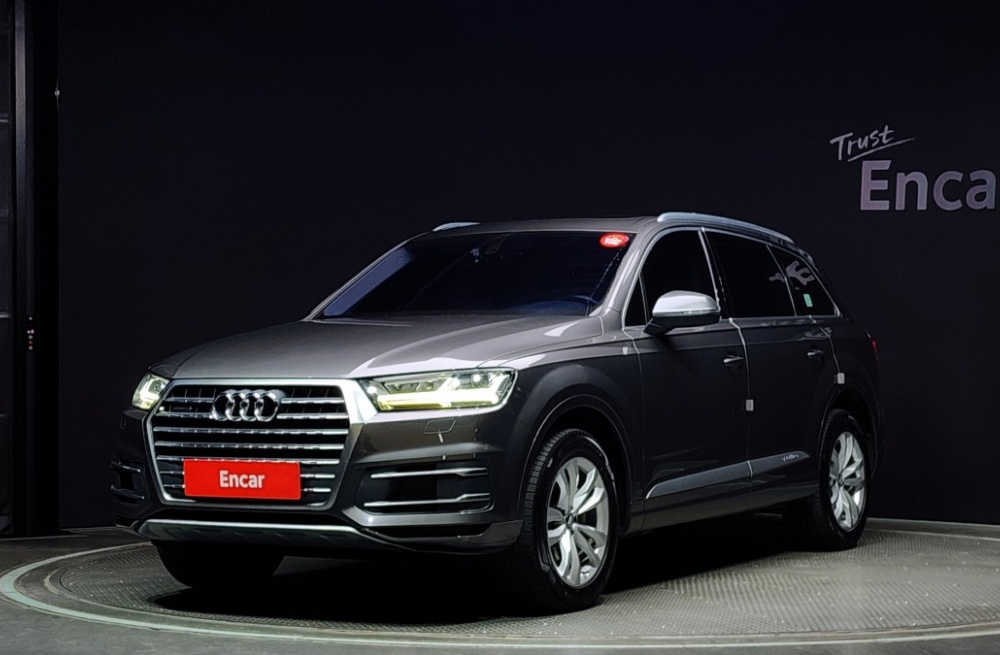 Audi Q7 (4M)