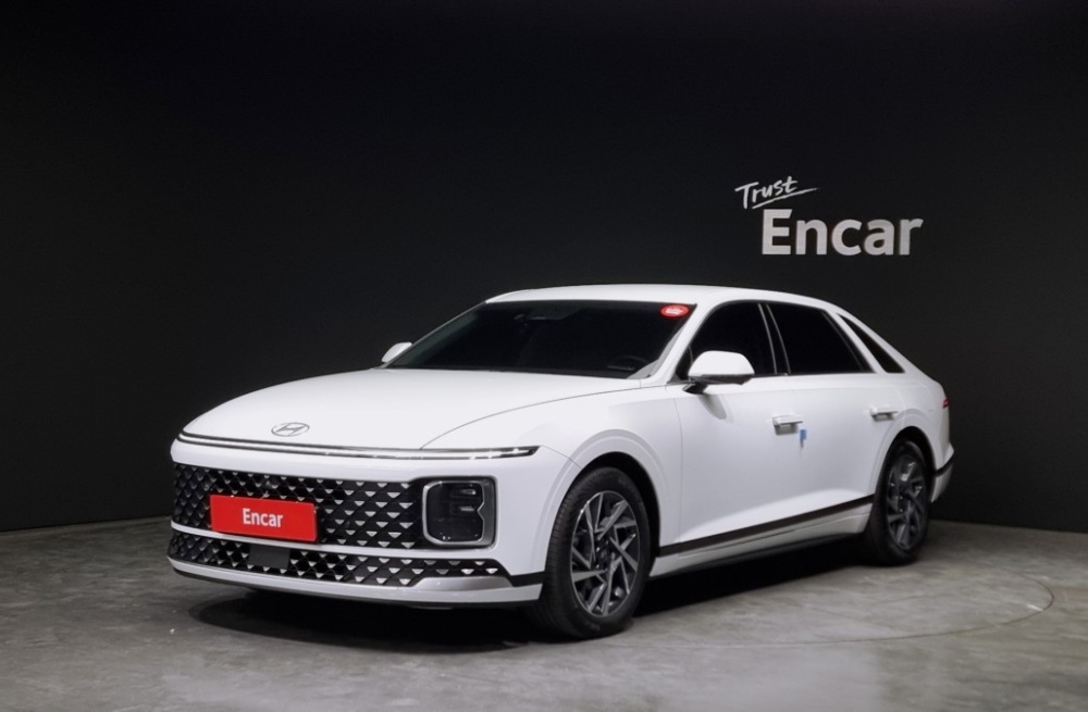 Hyundai Grandeur Hybrid (GN7)
