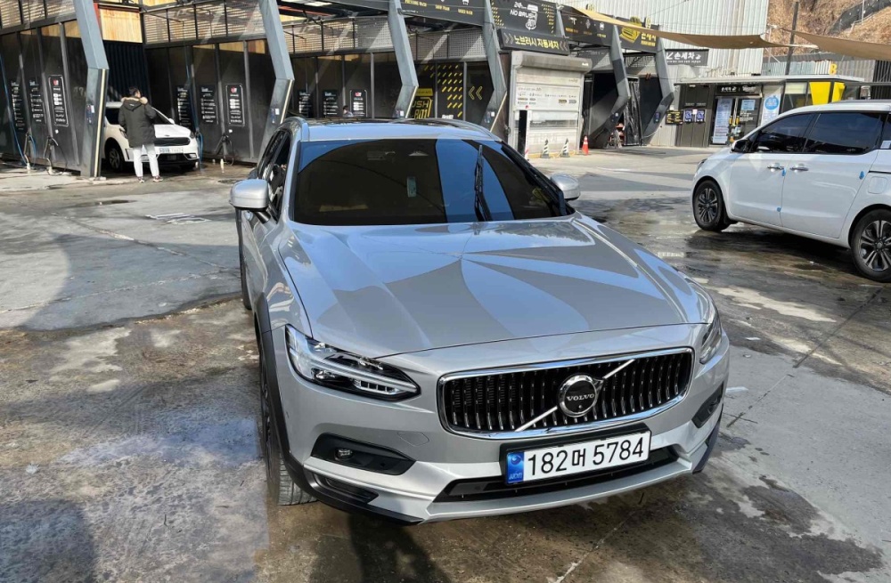 Volvo V90 Cross Country