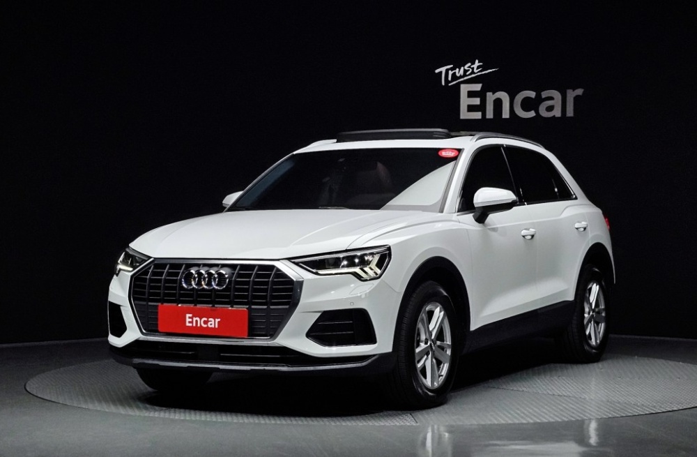 Audi Q3 (F3)