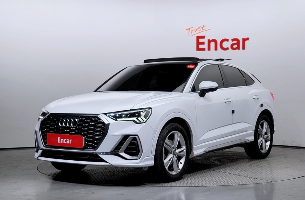 Audi Q3 (F3)