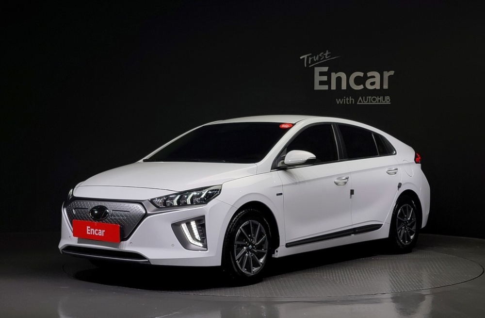 Hyundai The new Ioniq electric