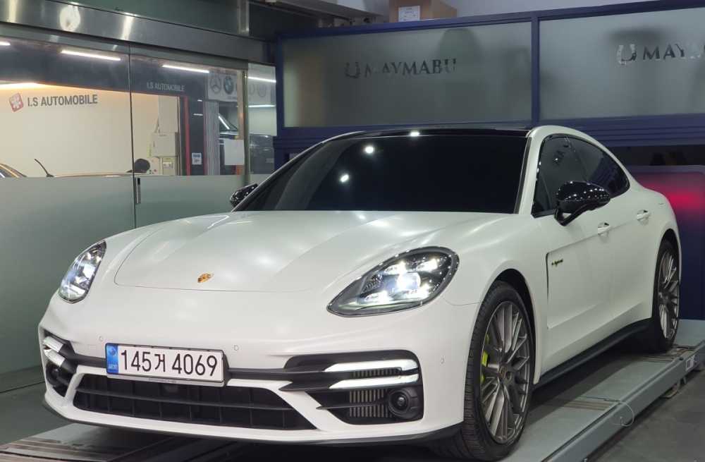 Porsche Panamera (971)