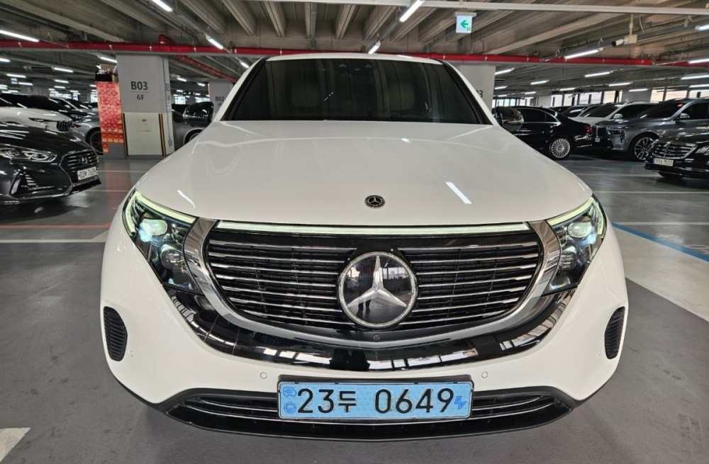 Mercedes-Benz EQC-N293