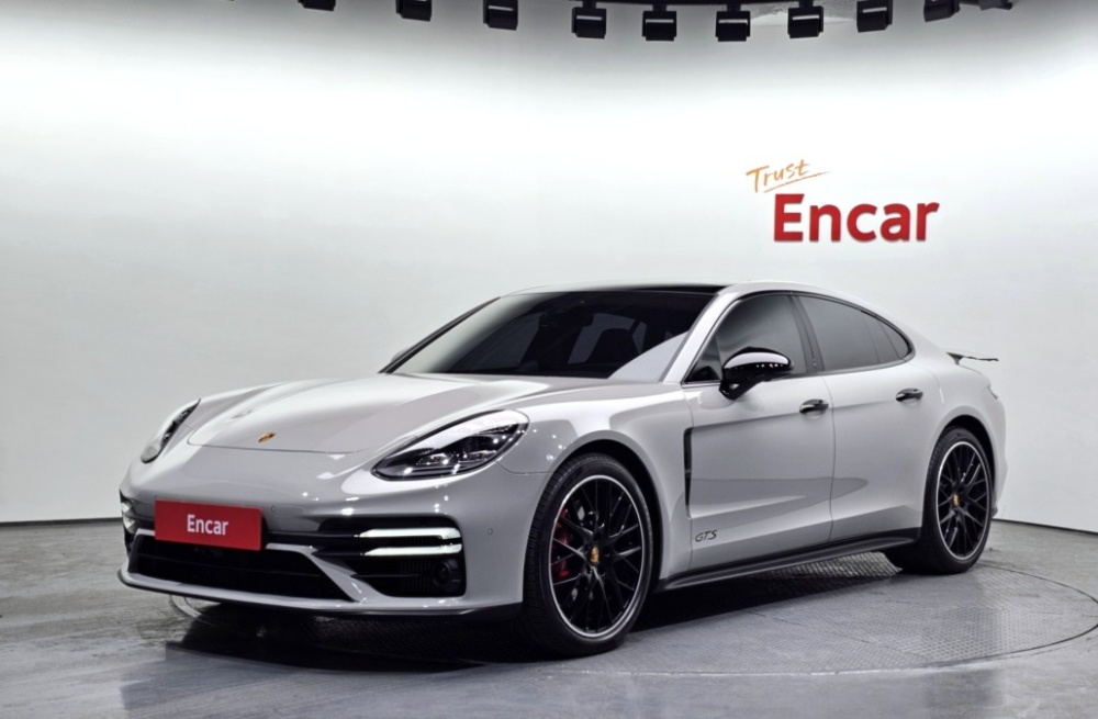 Porsche Panamera (971)