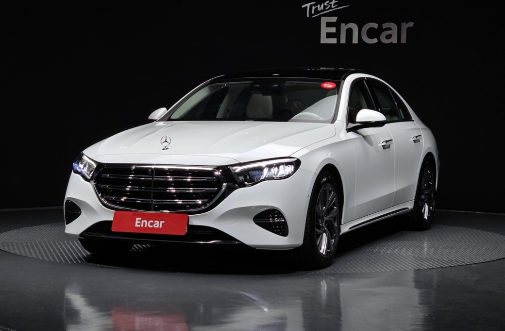 Mercedes-Benz E-Class W214