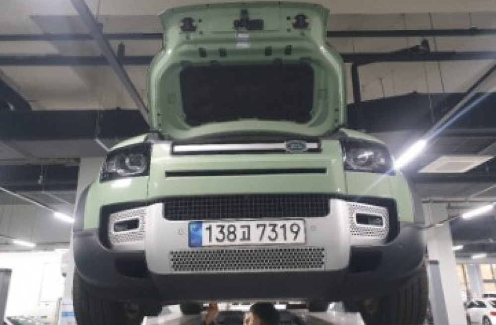 Land rover Defender (L663)