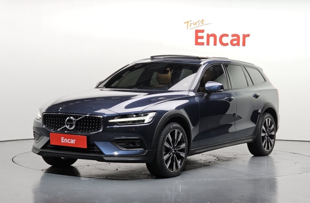 Volvo V60 Cross Country 2nd Generation