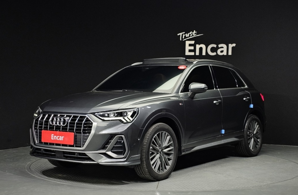 Audi Q3 (F3)